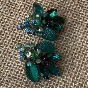 Vintage Signed Judy Lee Costume Jewelry Earrings Green Stones Leaves